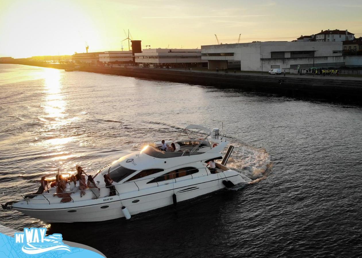 Barco No Coracao Da Cidade - Iate De 5 Estrelas Viana do Castelo Esterno foto